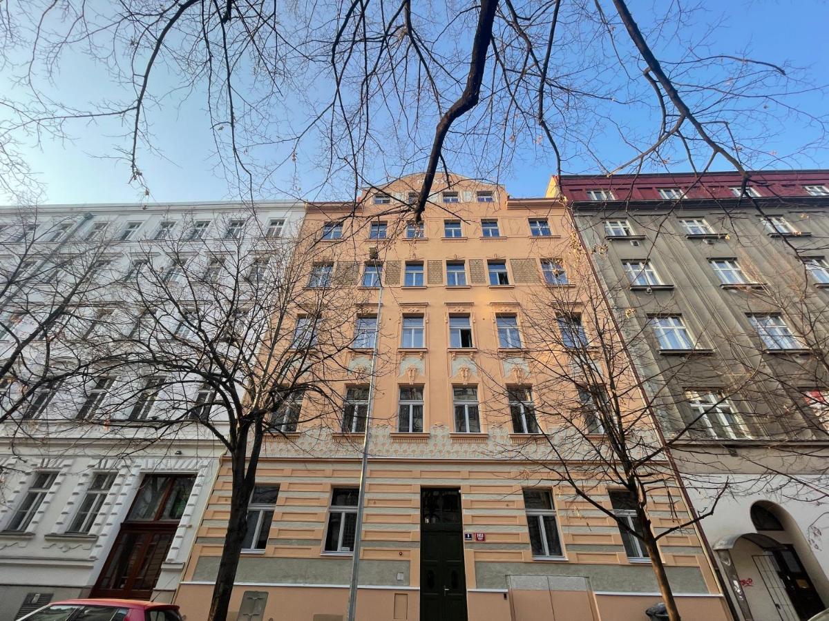 Hidden Art Boutique Residence By Dwellfort Prague Luaran gambar