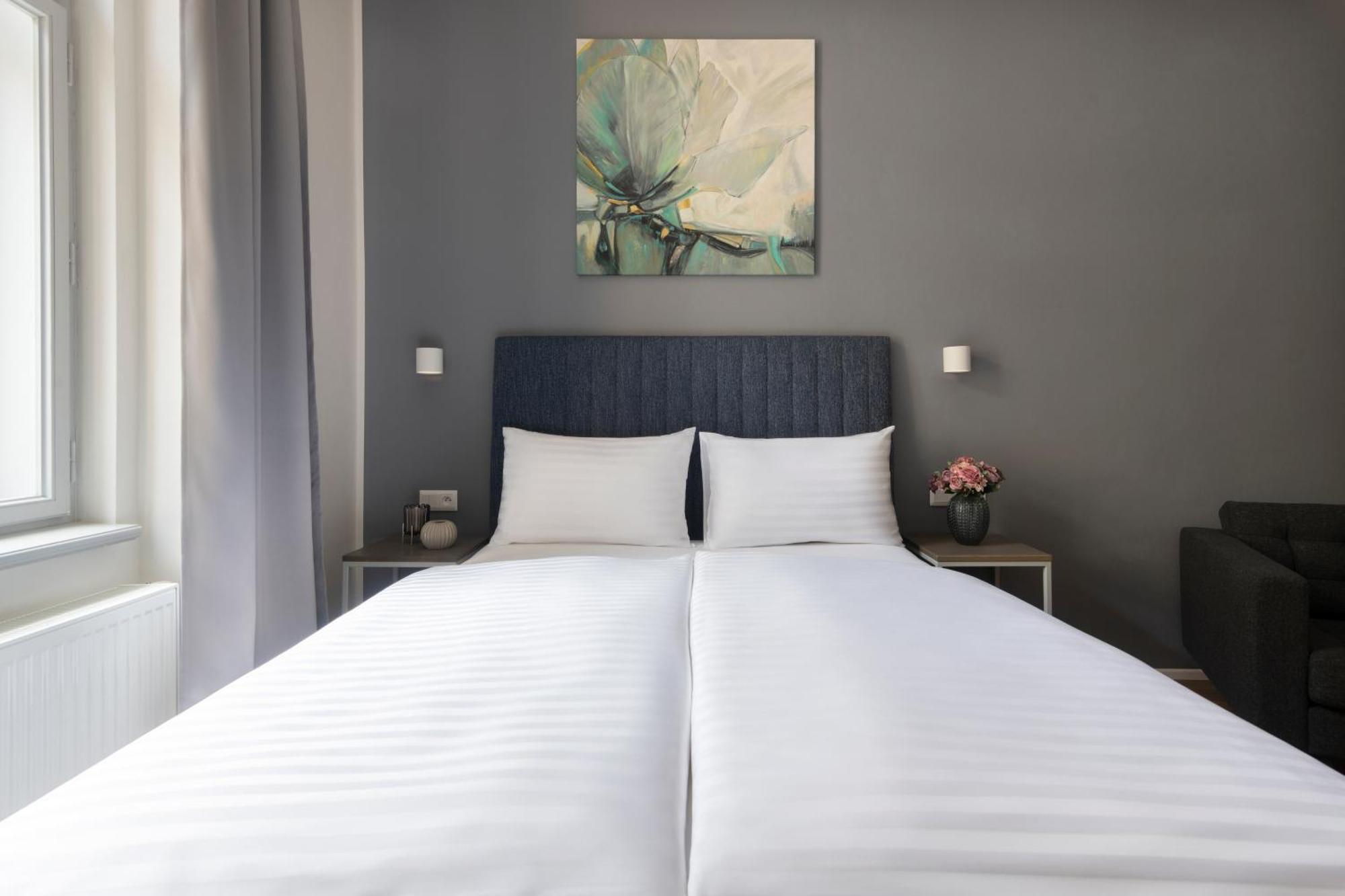 Hidden Art Boutique Residence By Dwellfort Prague Luaran gambar